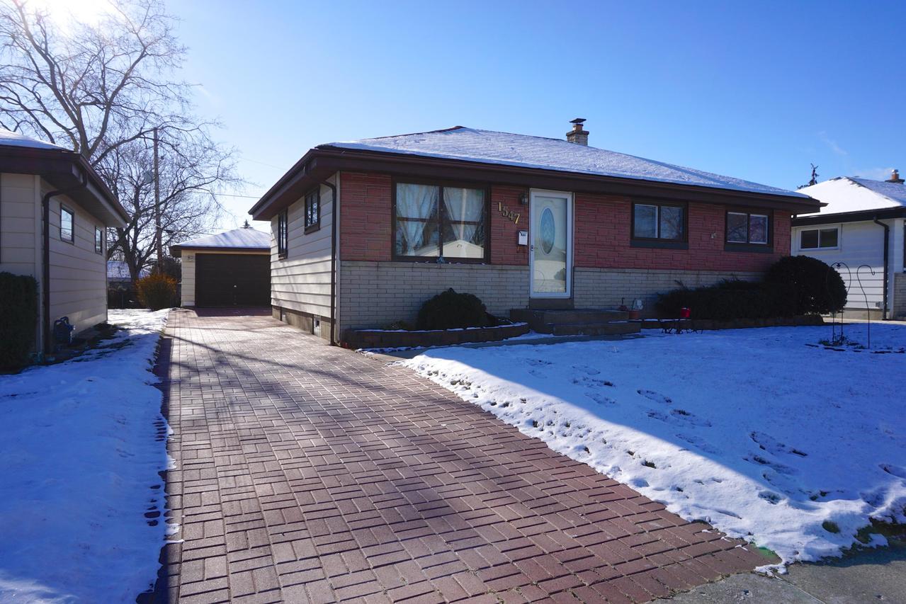 1547 W Holmes Ave, Milwaukee, WI 53221