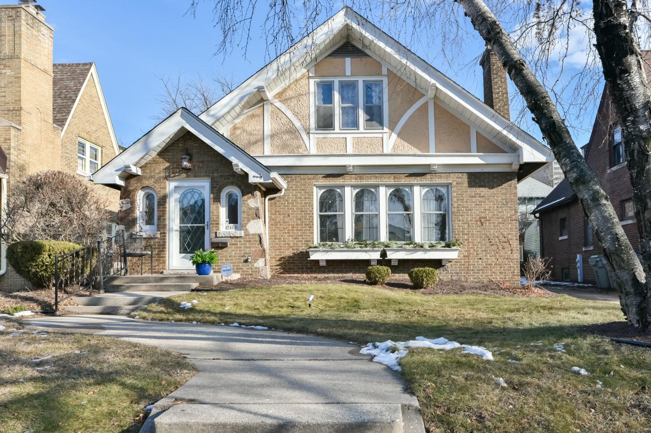 3408 N Murray Ave, Milwaukee, WI 53211