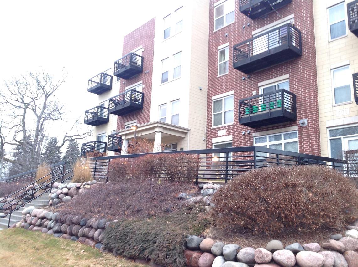 1220 E Locust St #310, Milwaukee, WI 53212