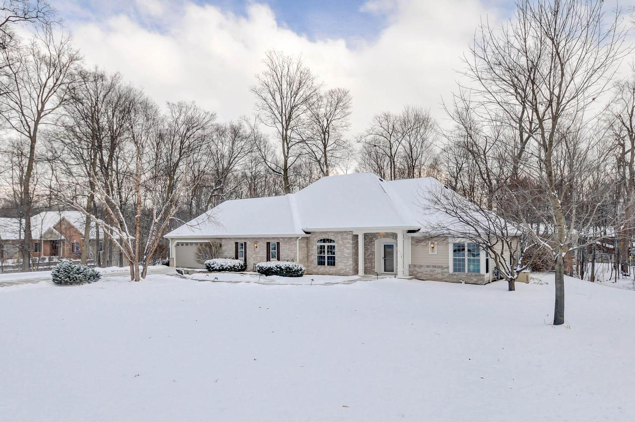 610 Toldt Forest Ct., Brookfield, WI 53045