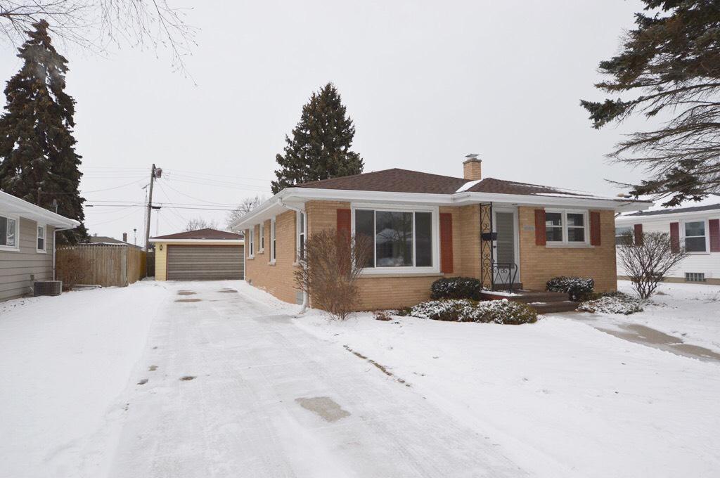 1914 22nd St, Kenosha, WI 53140