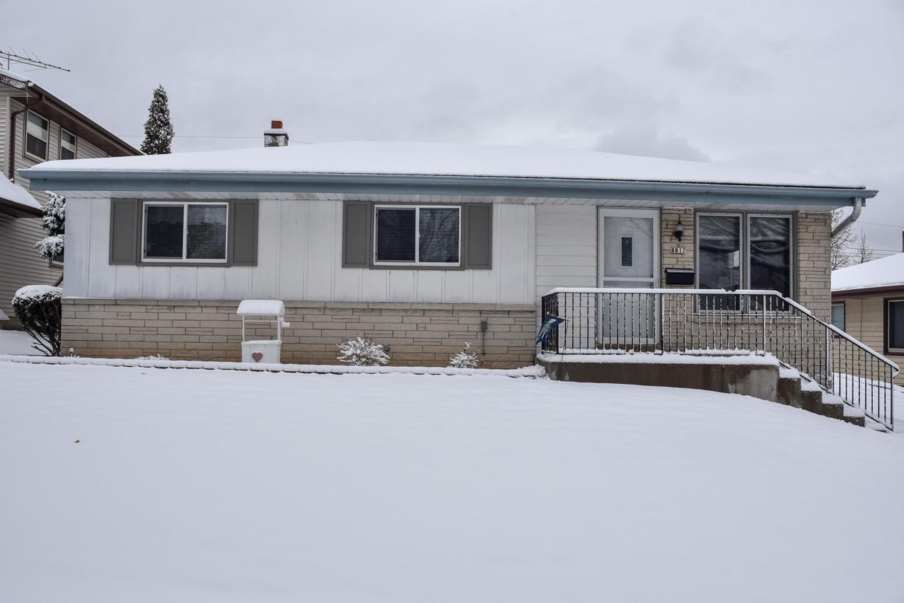 8817 W Tripoli Ave., Milwaukee, WI 53228