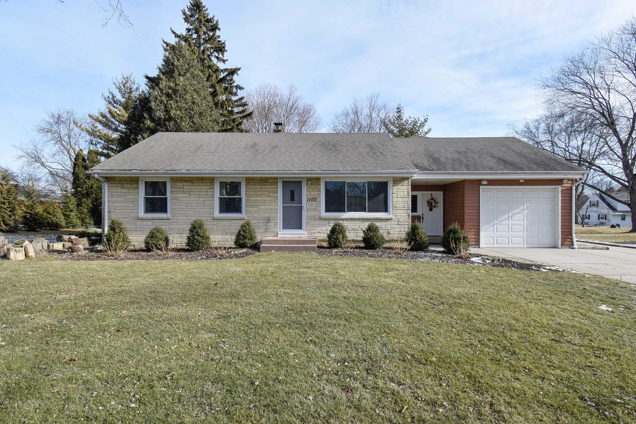 1100 Wilson Dr, Brookfield, WI 53005
