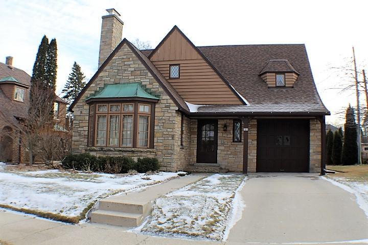 121 Lake Ct., Sheboygan, WI 53081