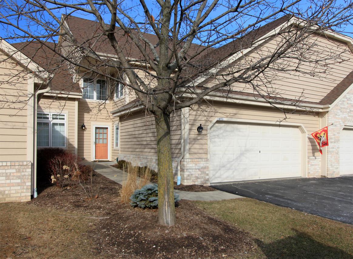 2895 N River Birch Dr. #B, Brookfield, WI 53045