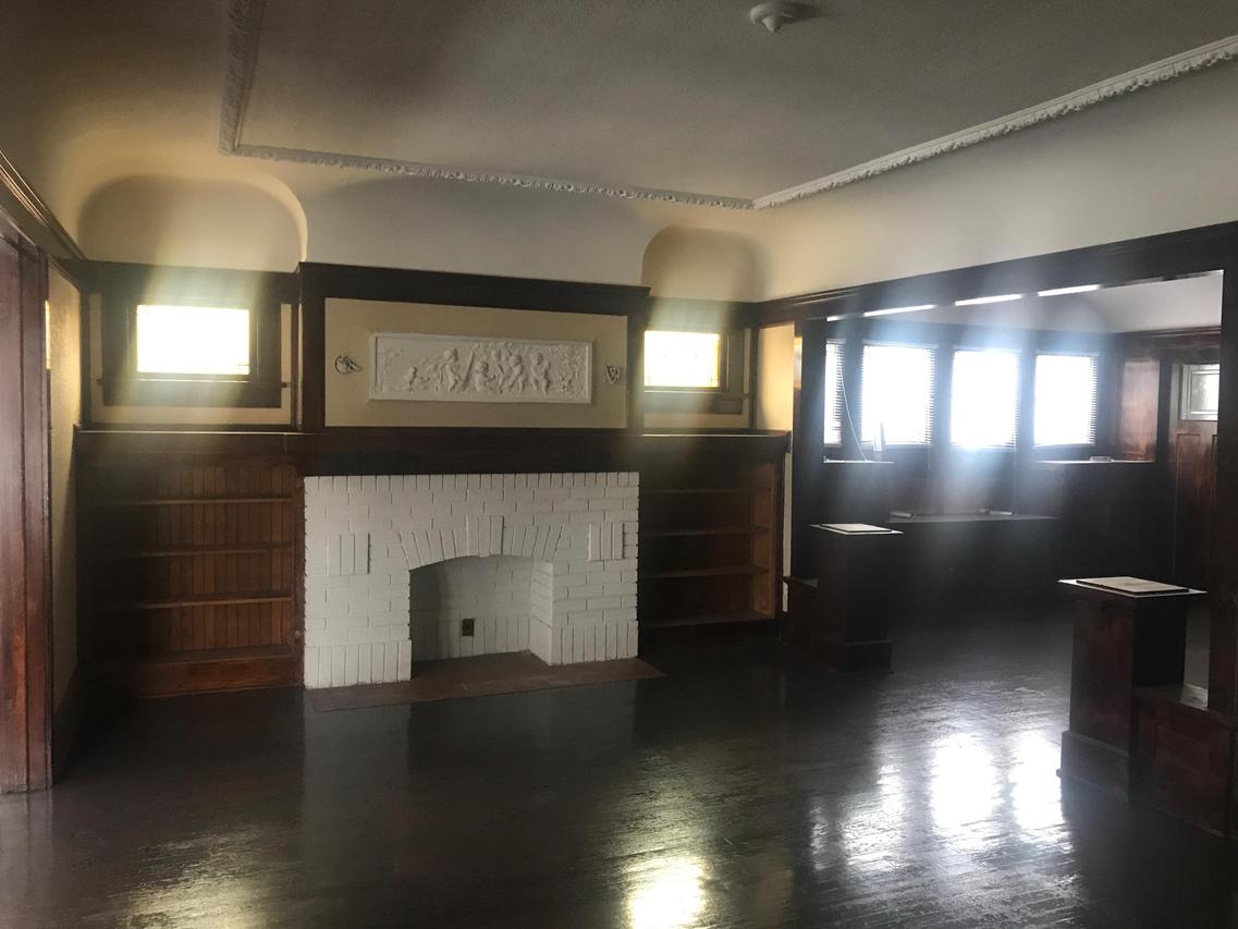 2867 N 45th St #2869, Milwaukee, WI 53210