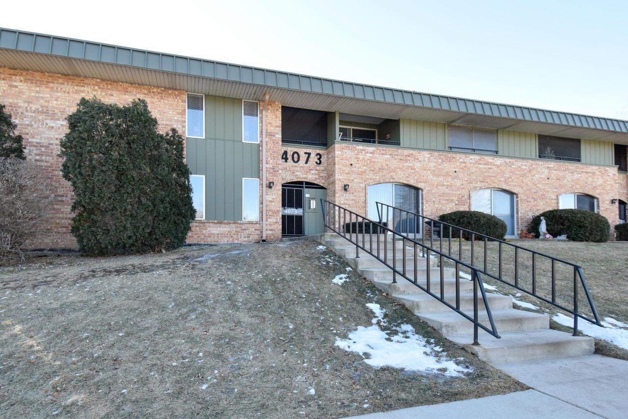 4073 W Rivers Edge Cir #3, Brown Deer, WI 53209