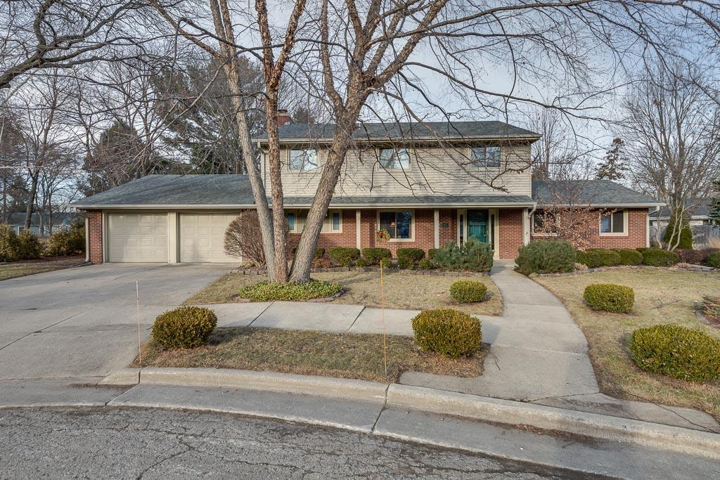 418 Jonathan Dr, Racine, WI 53402