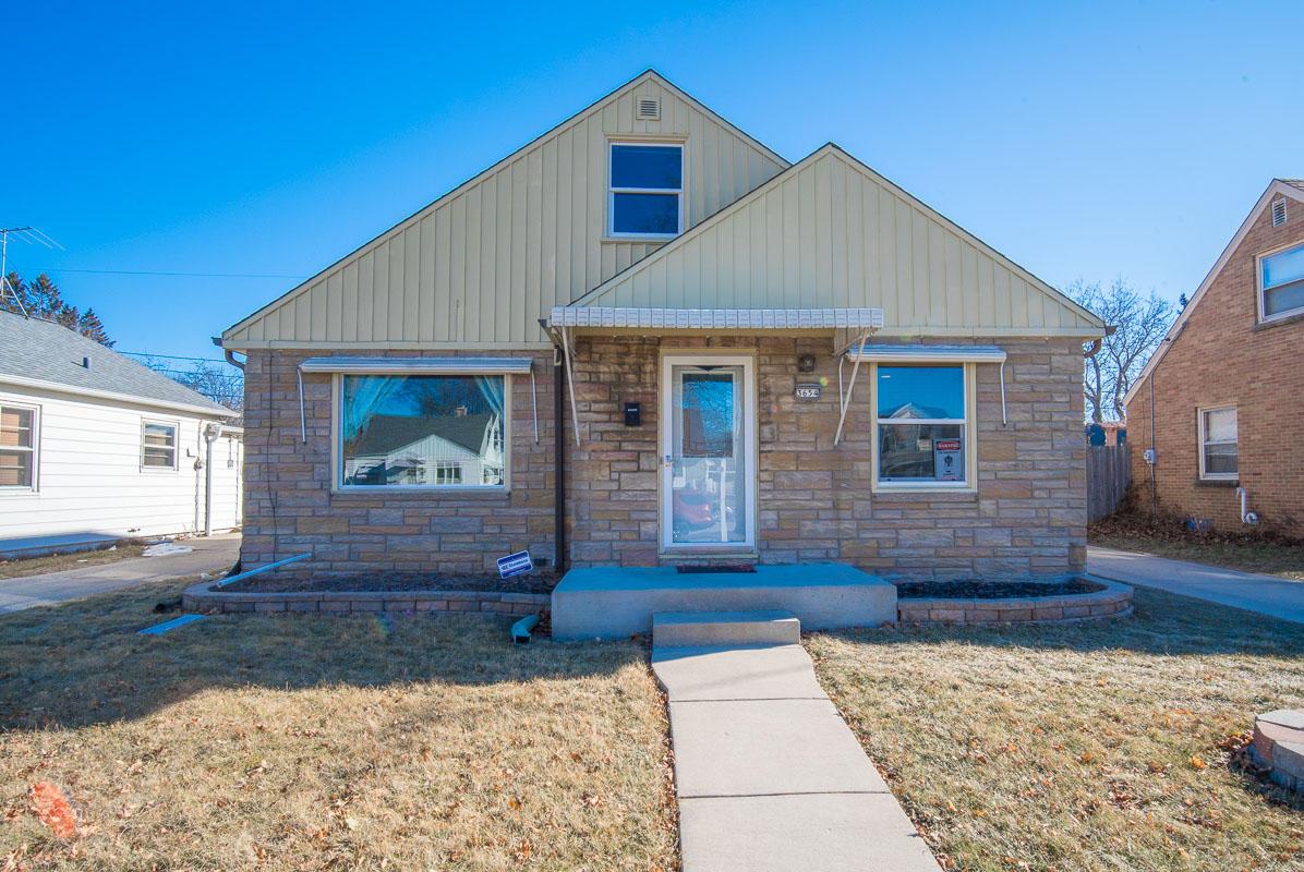 3654 S 23rd St, Milwaukee, WI 53221