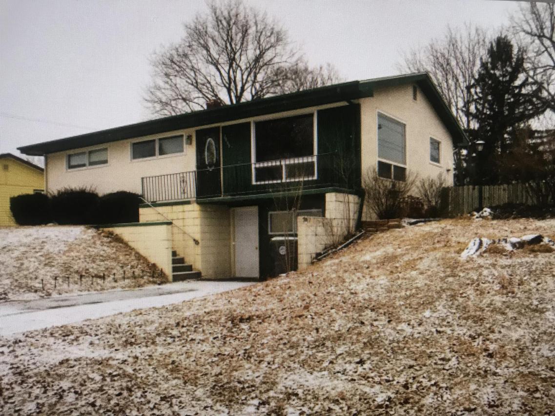 2935 Robinsdale Ave, La Crosse, WI 54601