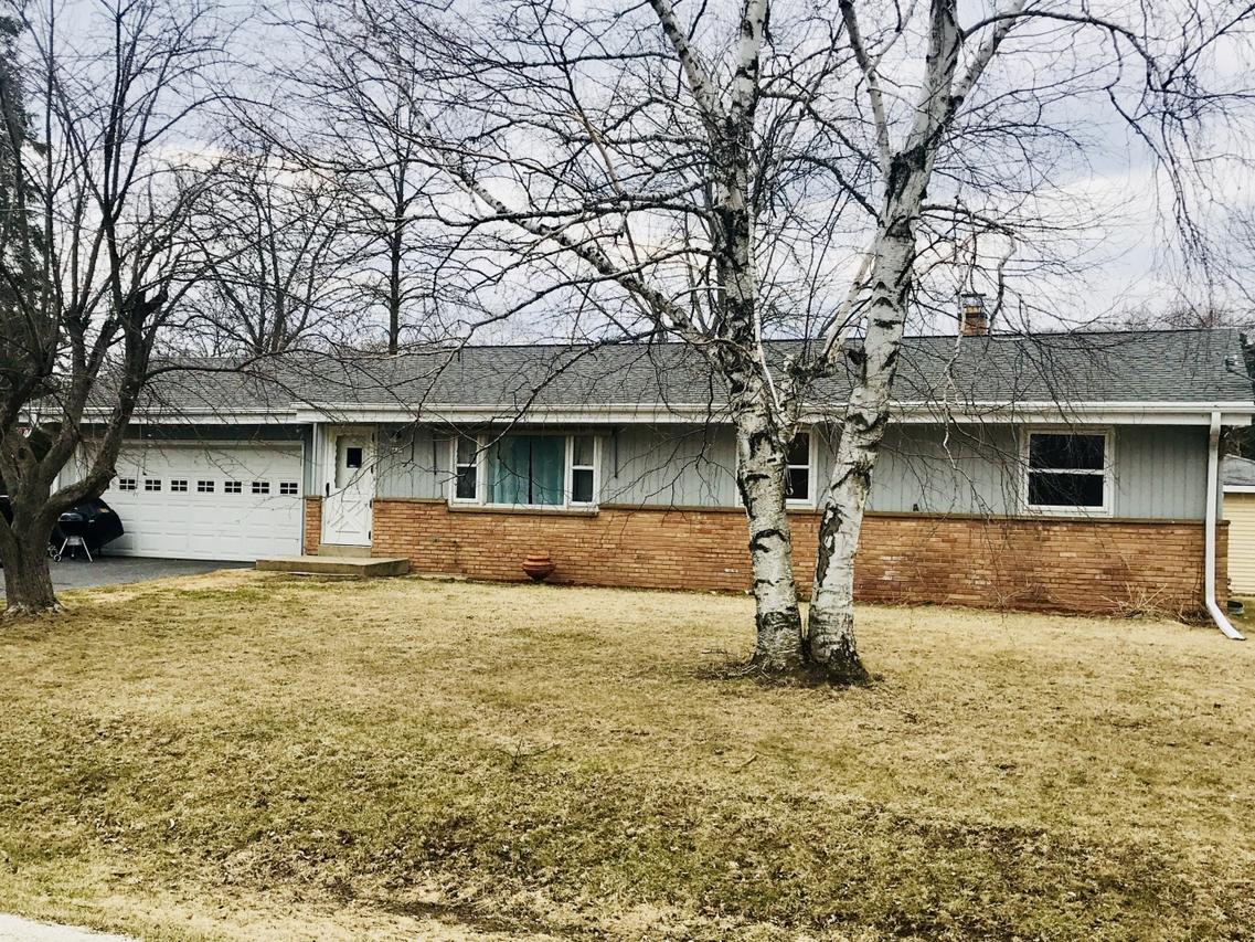 8647 N 56th St, Brown Deer, WI 53223