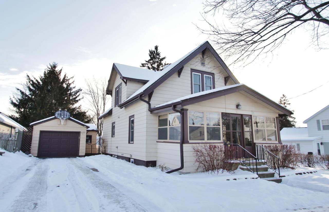 611 O'connell St, Watertown, WI 53094