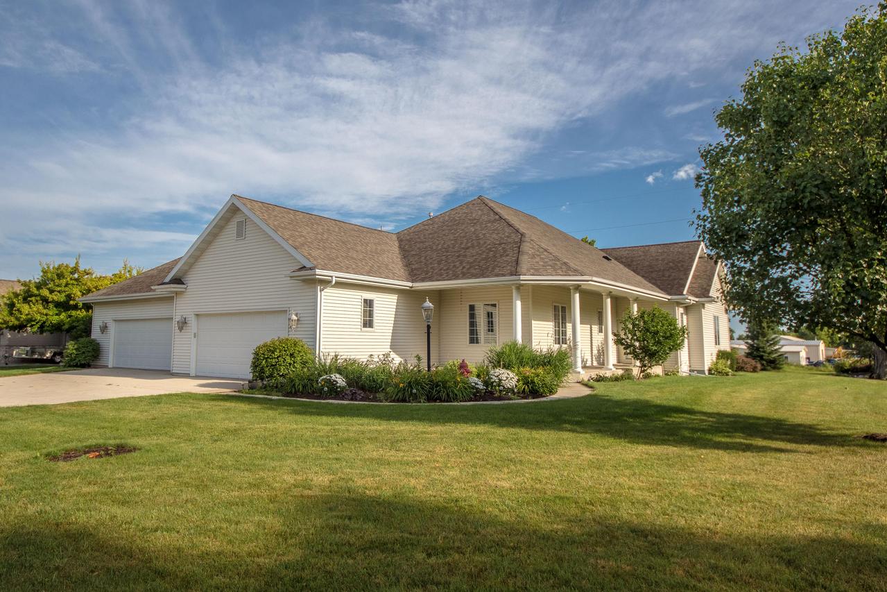111 Bluebird Ln., Sheboygan Falls, WI 53085