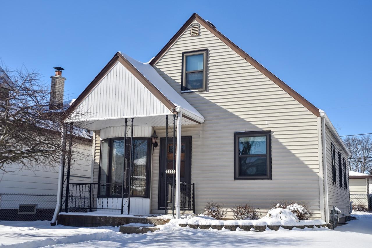 3653 S Kansas Ave., Milwaukee, WI 53207