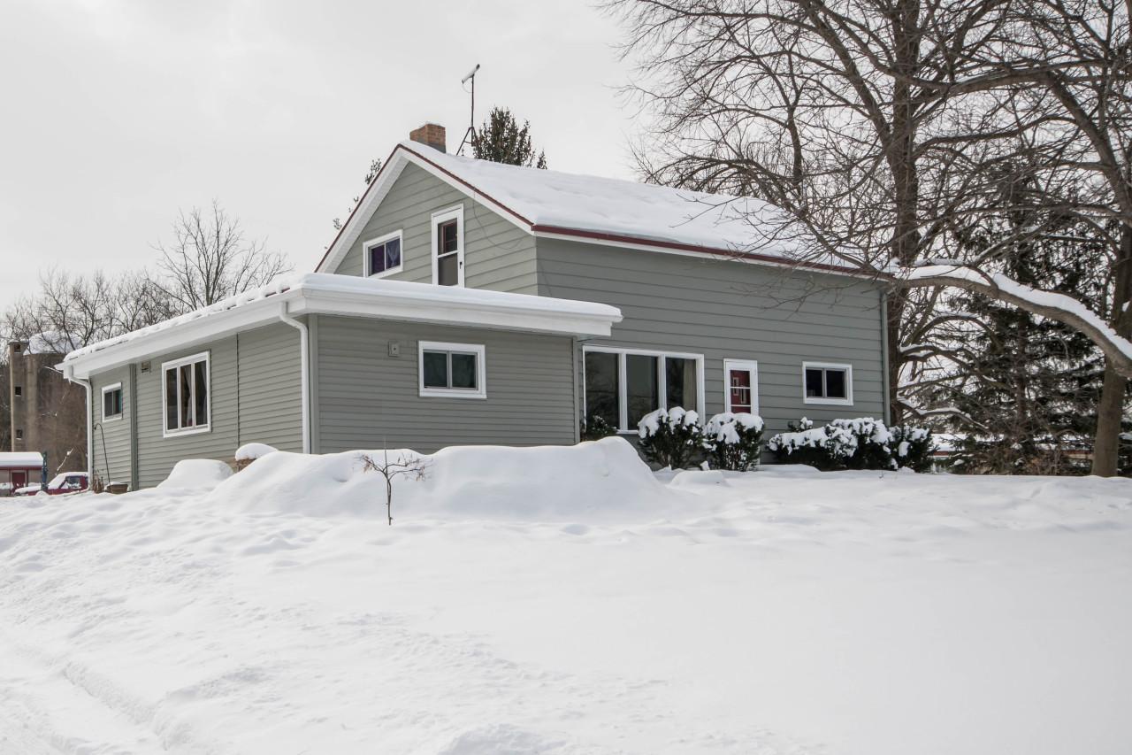 S76W24695 National Ave., Vernon, WI 53149