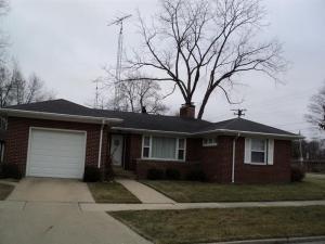 611 69th St, Kenosha, WI 53143