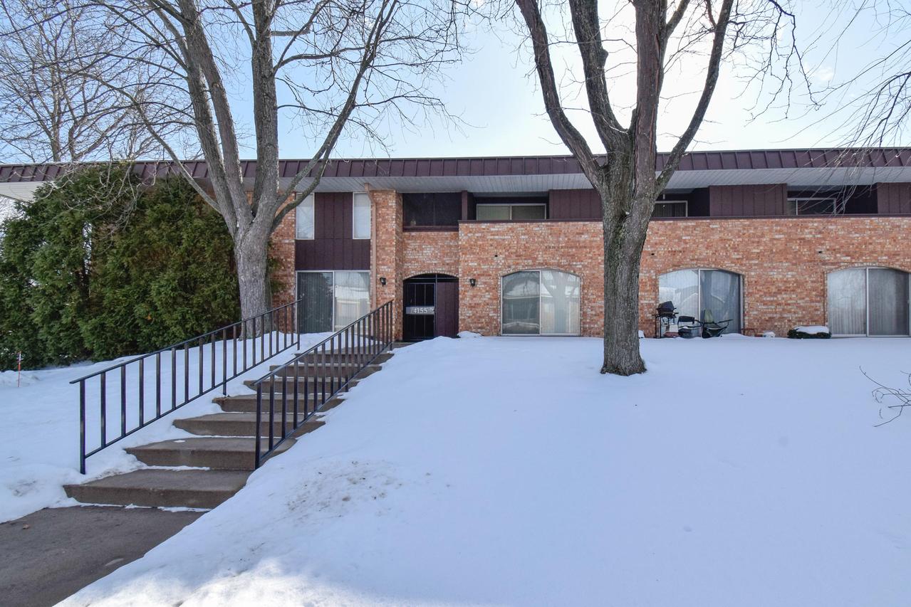 4155 W Rivers Edge Cir #16, Brown Deer, WI 53209