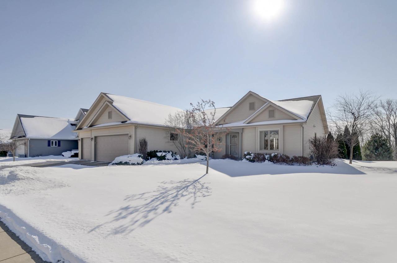 8409 Majestic Hills, Sturtevant, WI 53177