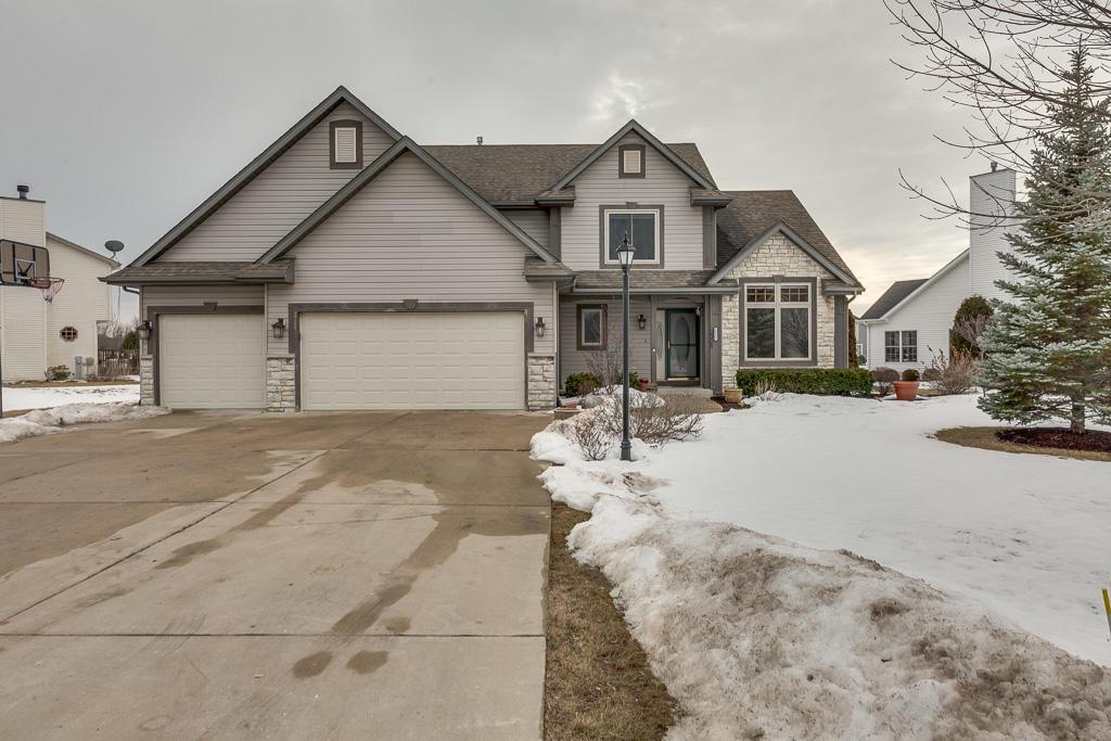 10205 80th St, Pleasant Prairie, WI 53158