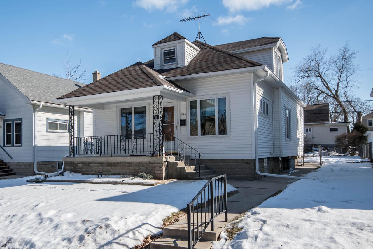 3678 S Logan Ave., Milwaukee, WI 53207