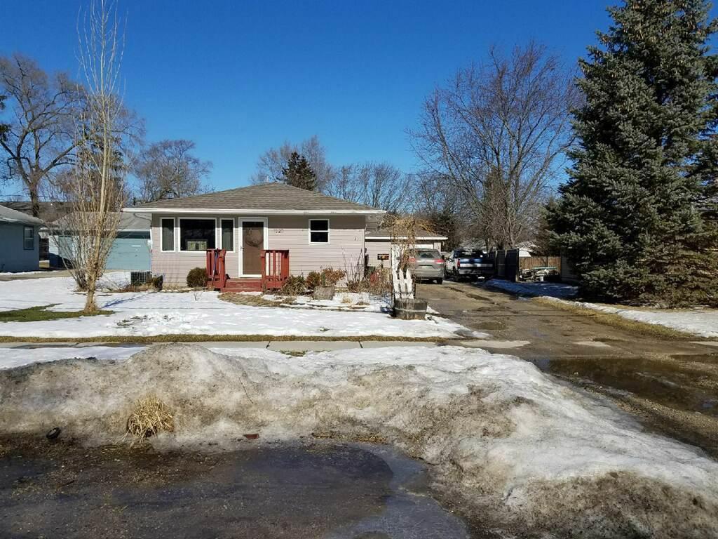 1320 10th Ave, Union Grove, WI 53182