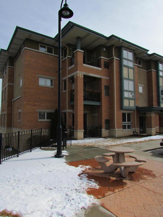 15295 W Library Ln #103, New Berlin, WI 53151