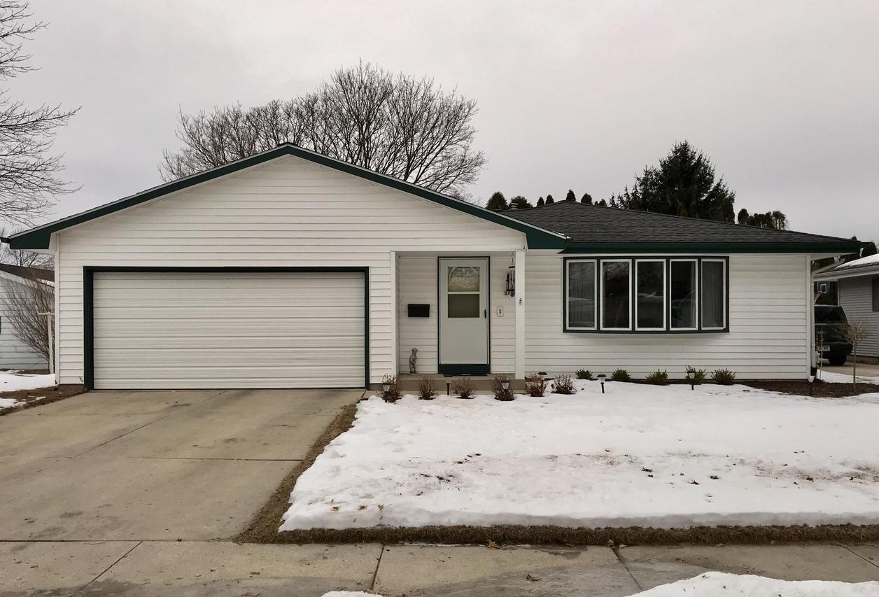3820 S 16th St, Sheboygan, WI 53081