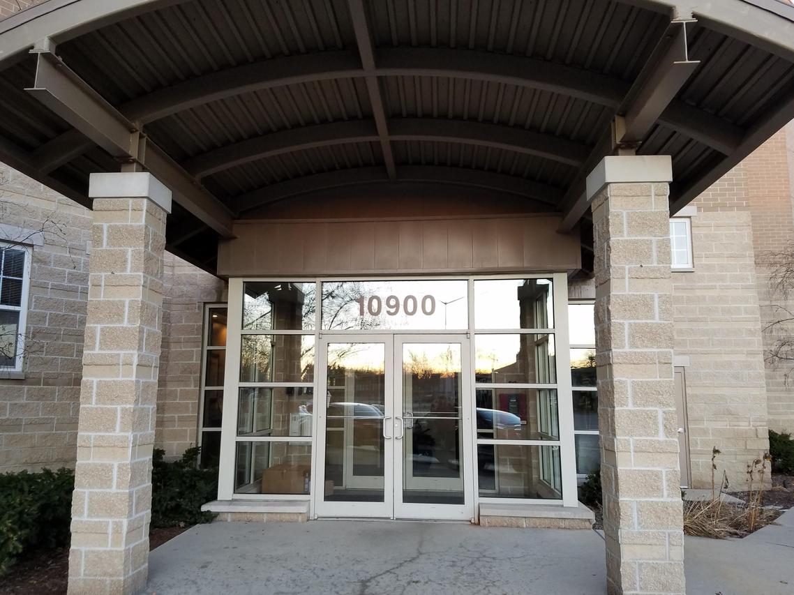 10900 W Bluemound Rd #214, Wauwatosa, WI 53226