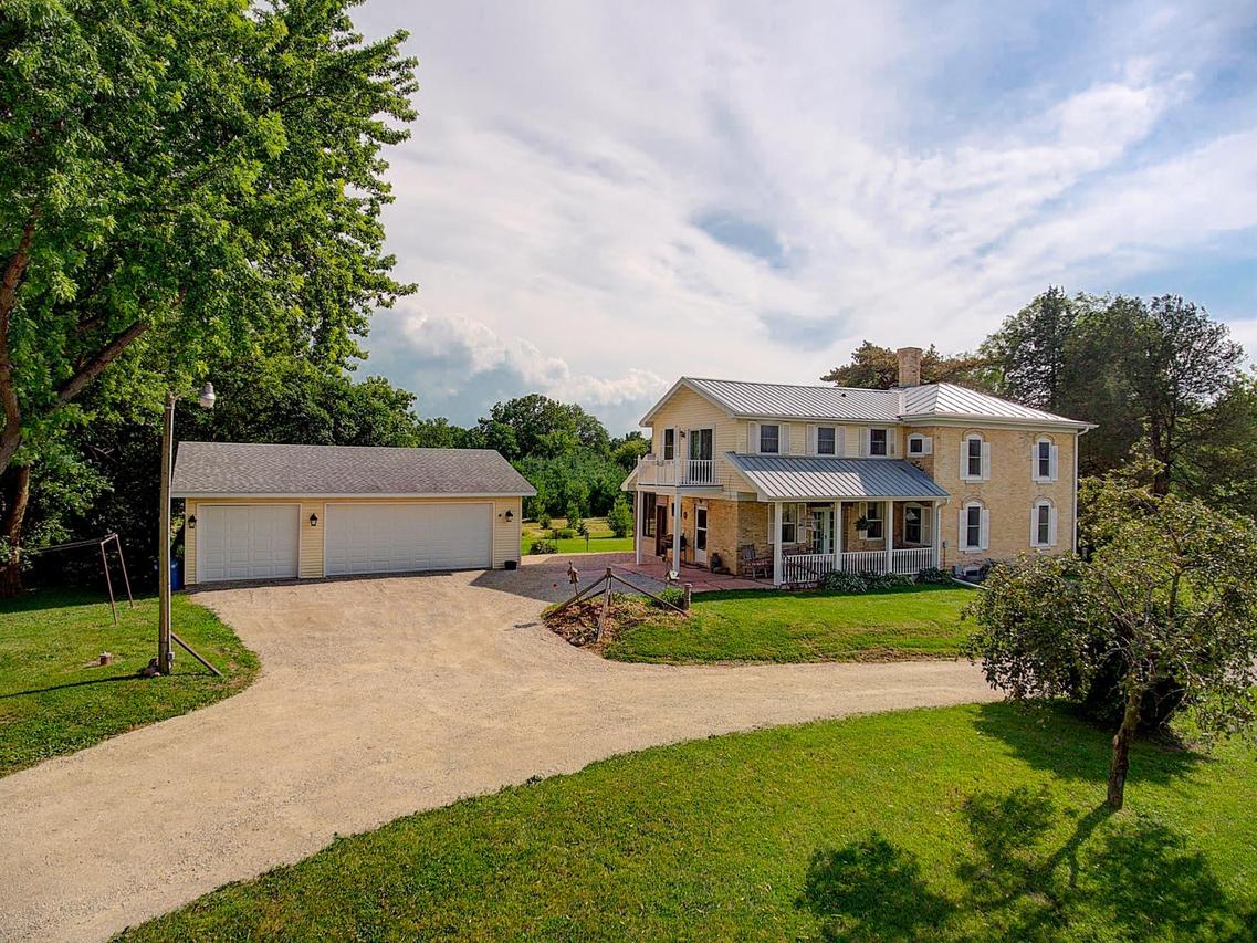 N3674 County Road F, Sullivan, WI 53137