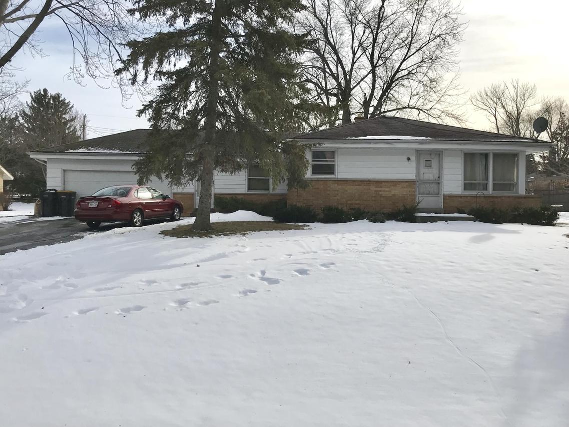 4829 W Donna Dr, Brown Deer, WI 53223