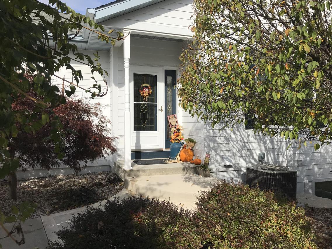 382 Tindalls Nest, Twin Lakes, WI 53181