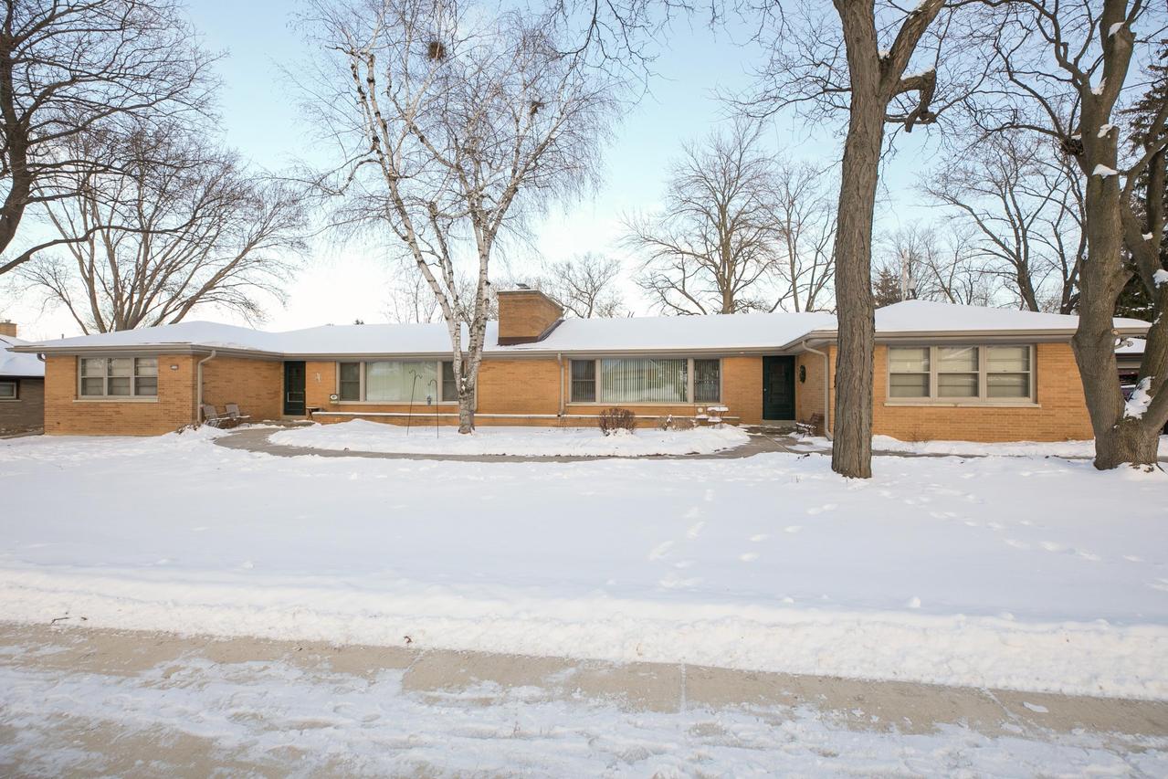 2642 N 116th St. #2648, Wauwatosa, WI 53226