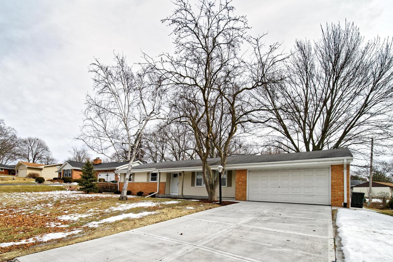 4738 N 108th St., Wauwatosa, WI 53225