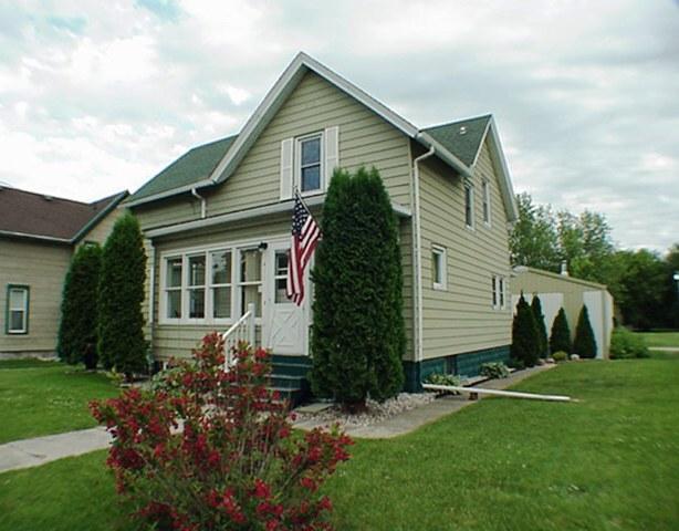 411 W Lake St, Horicon, WI 53032