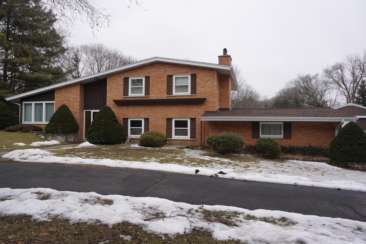 W264S8490 Oakdale Dr., Vernon, WI 53149