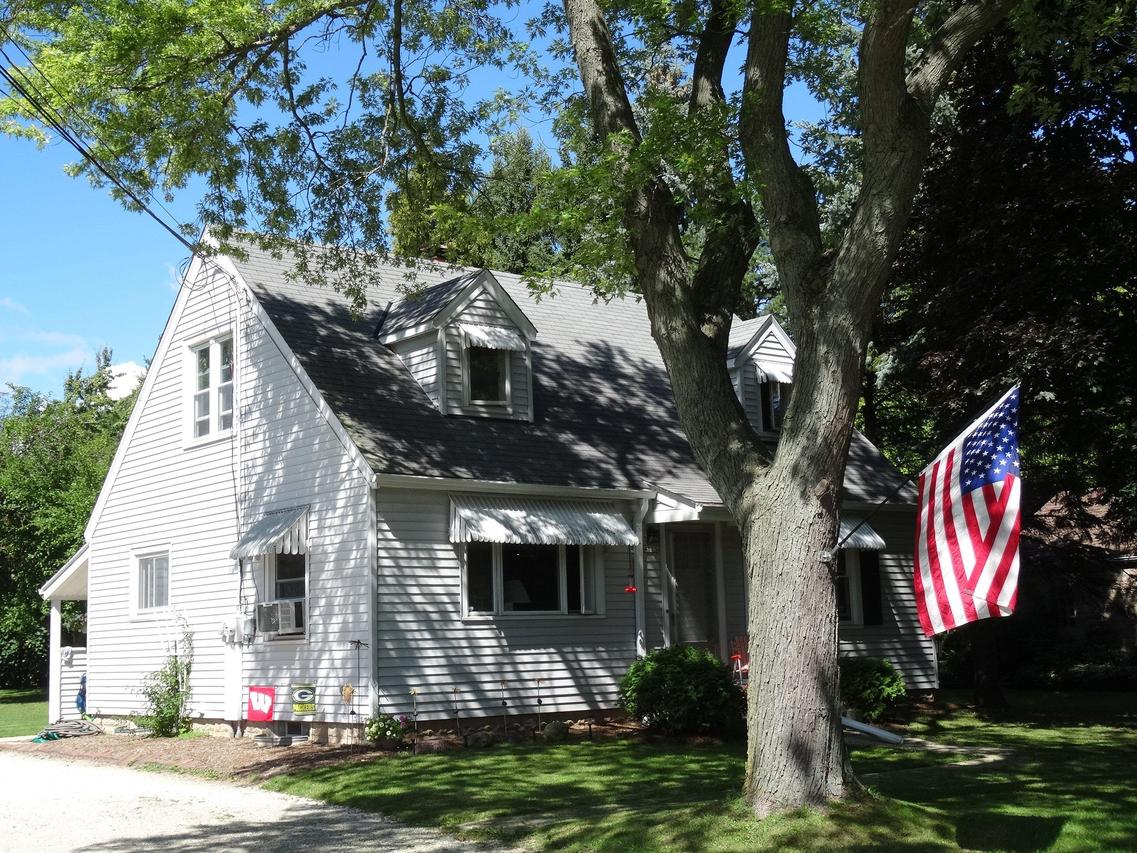 4825 S 39th St #4825A, Greenfield, WI 53221