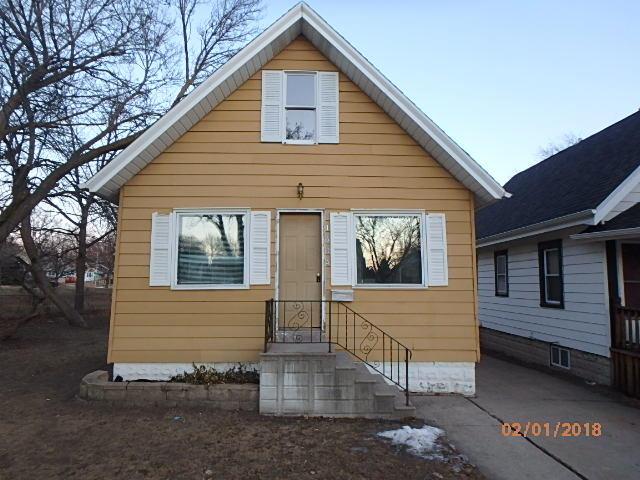 1604 S 89th St, West Allis, WI 53214