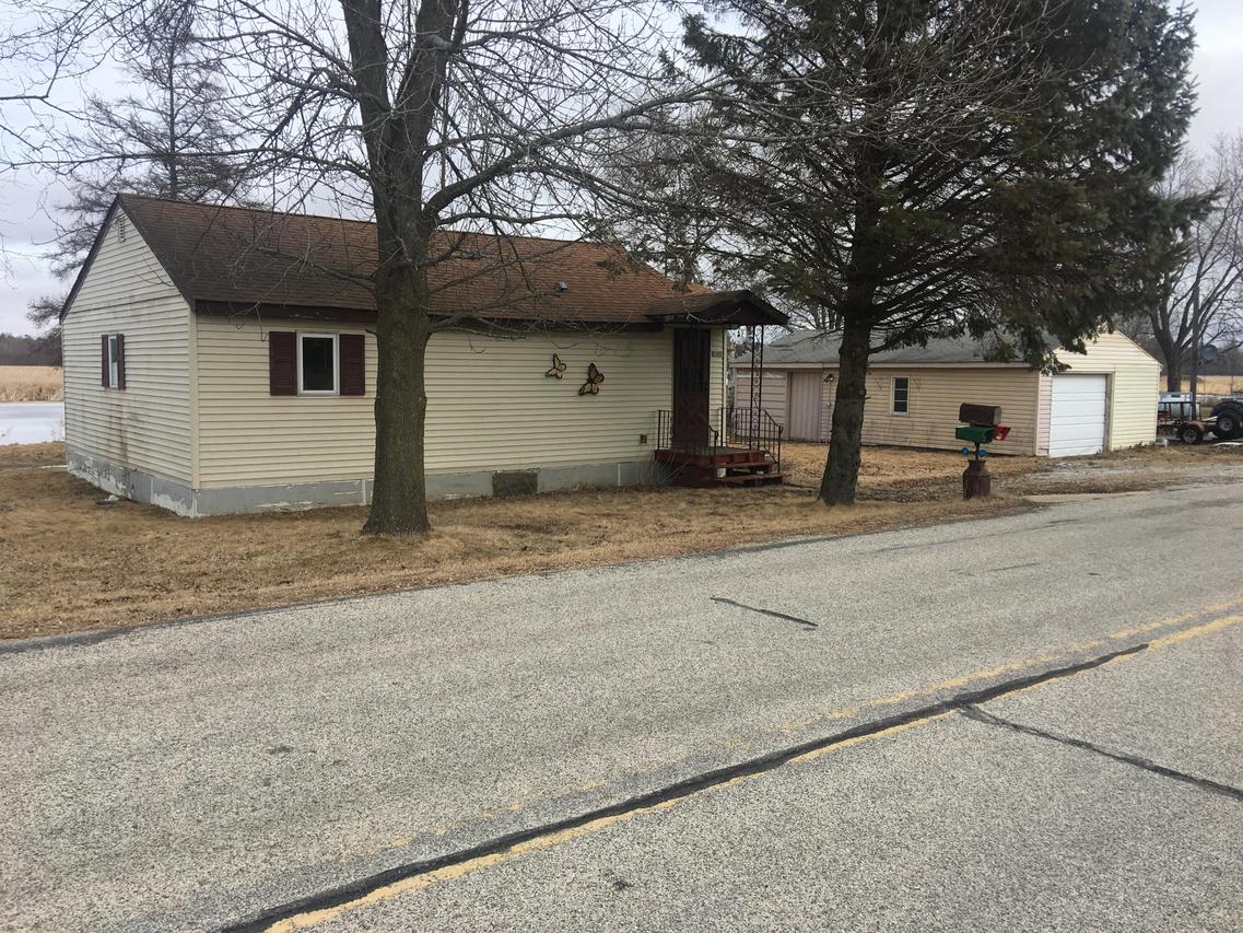 3102 Cottage Ln, Two Rivers, WI 54241
