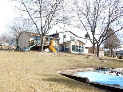 N1579 Arburoe Ln, Koshkonong, WI 53538