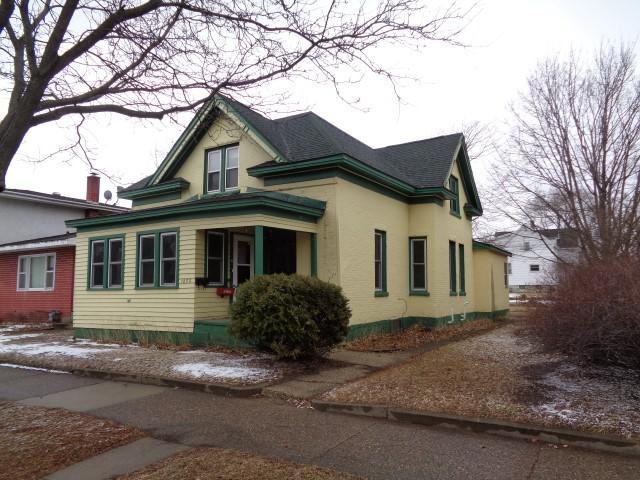 1232 Adams St, La Crosse, WI 54601