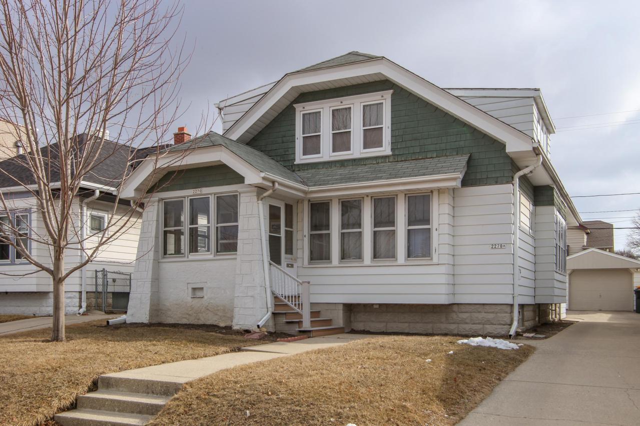 2270 N 62nd St, Wauwatosa, WI 53213