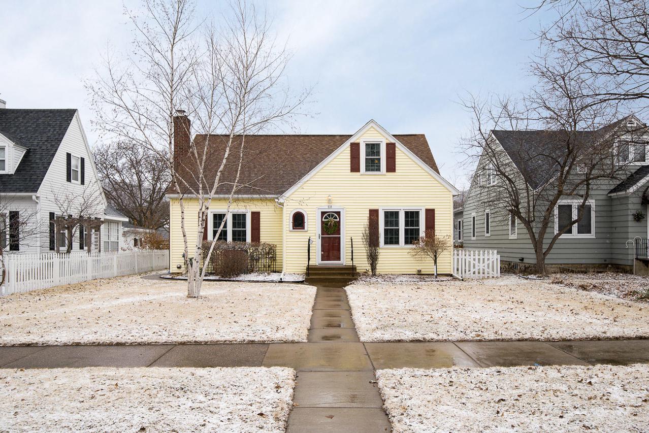 618 N 22nd St., La Crosse, WI 54601