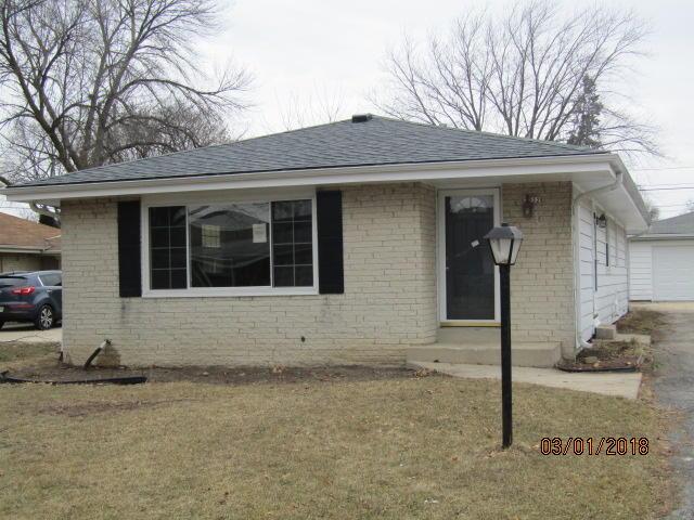 5332 W Allerton Ave, Greenfield, WI 53220