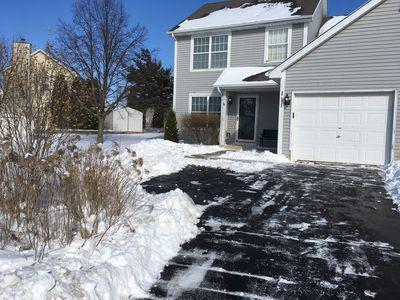 111 Chancellor Ct, Genoa City, WI 53128