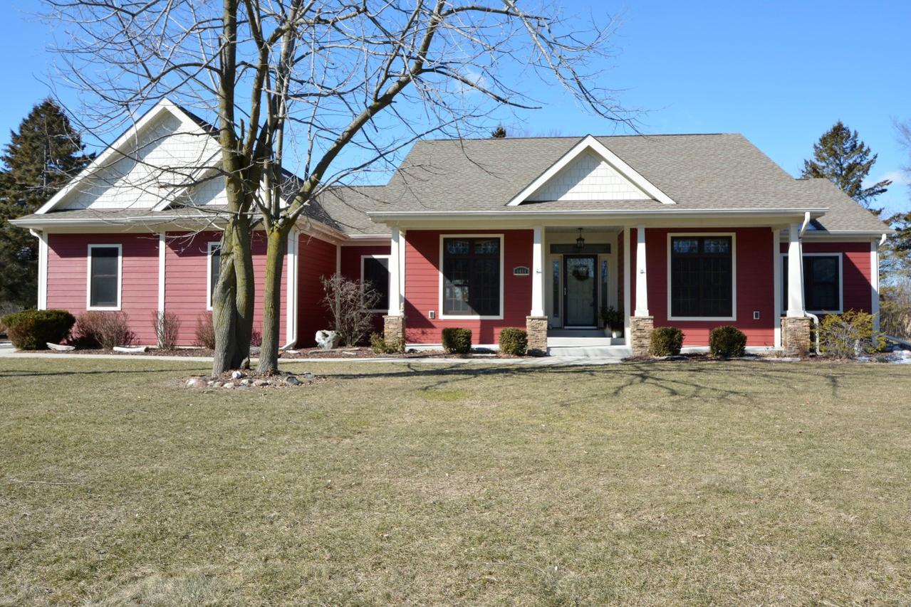 6444 Charles St, Caledonia, WI 53402