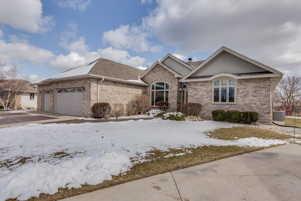 8223 68th Ave, Kenosha, WI 53142
