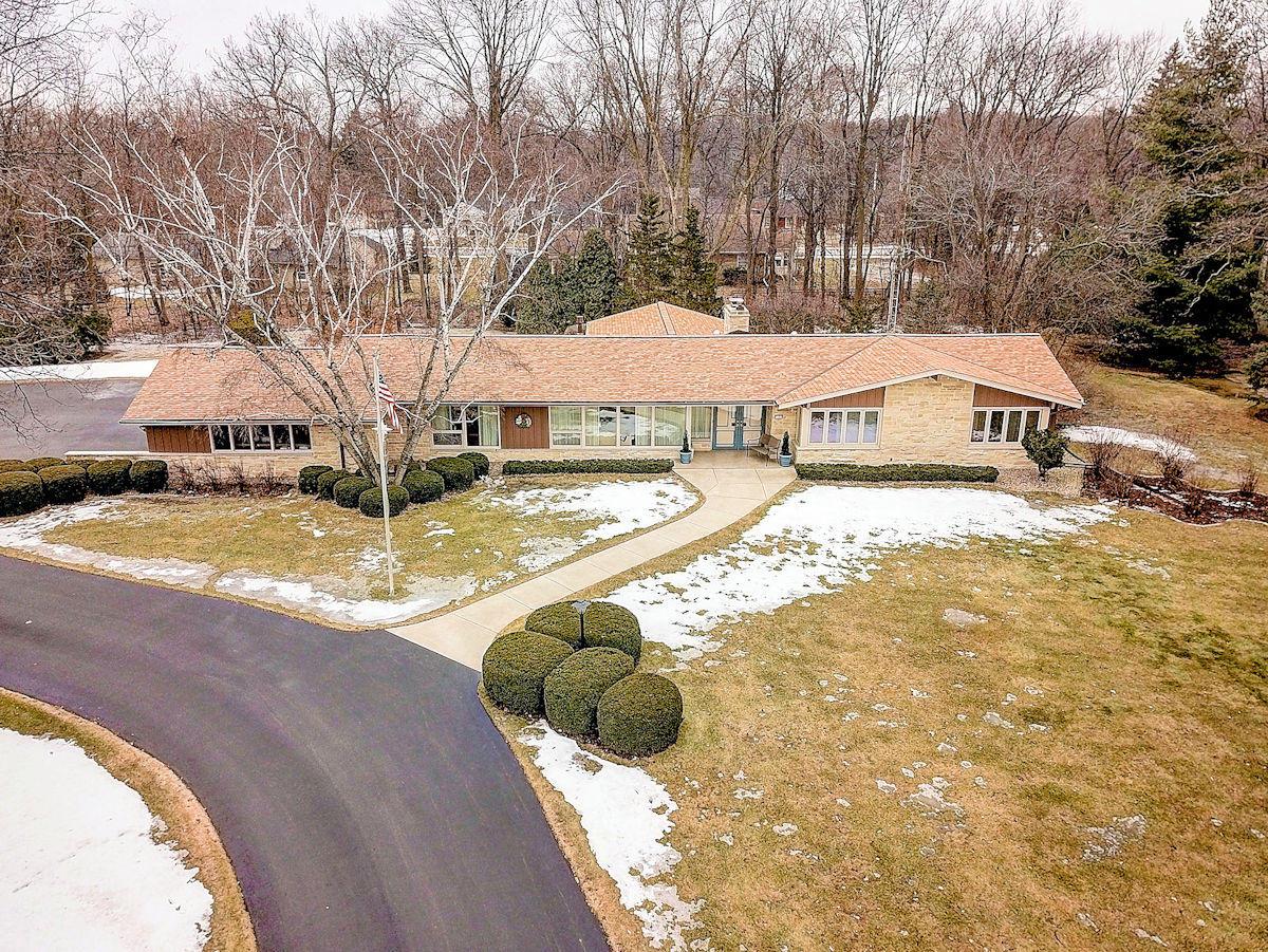 9535 W Grange Ave., Hales Corners, WI 53130