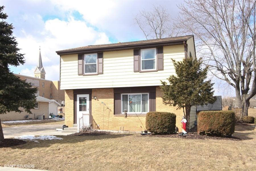 103 Central Ave., Slinger, WI 53086