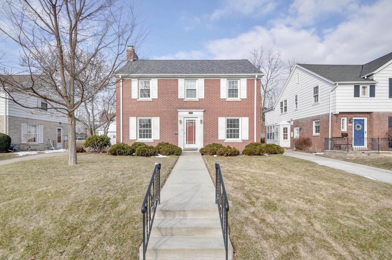 1010 Russet St, Racine, WI 53405