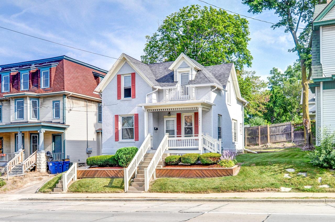 1802 W 6th St, Racine, WI 53404